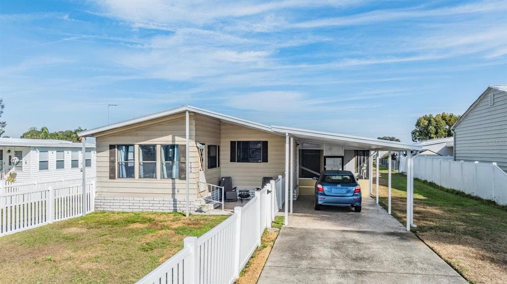 5330 DEAN DAIRY ROAD ZEPHYRHILLS, FL 33541