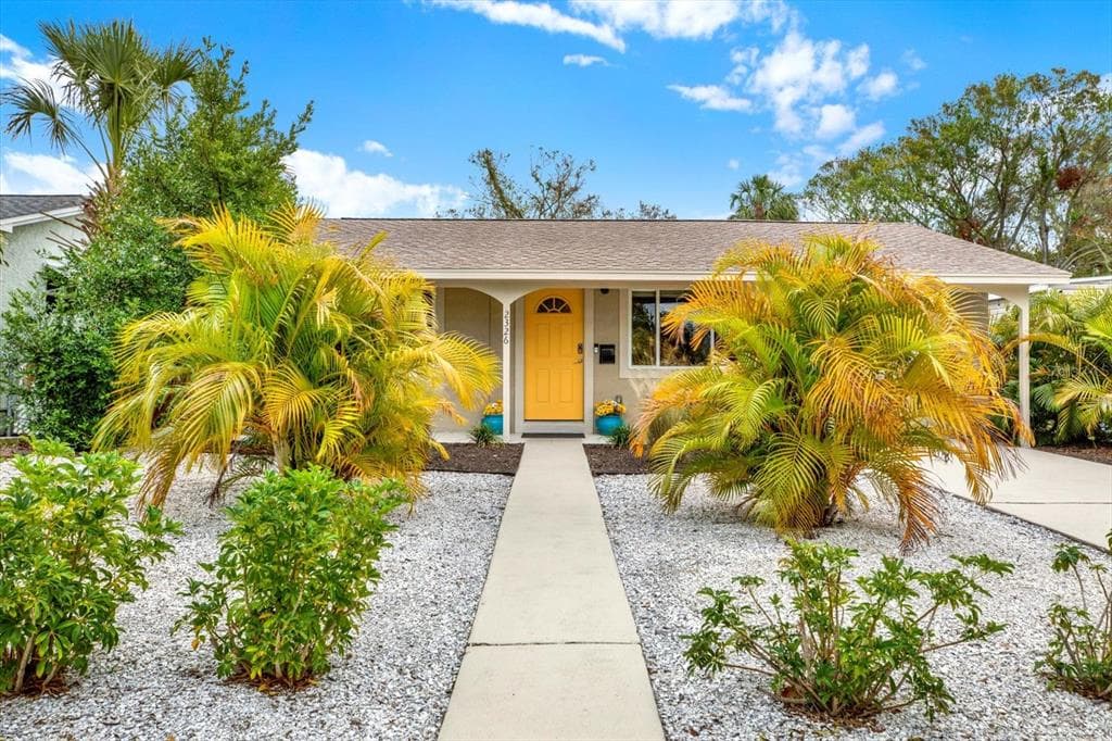 2326 44TH STREET S ST PETERSBURG, FL 33711