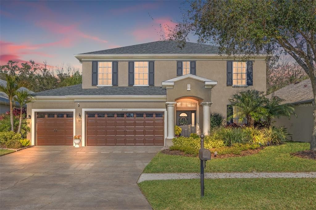 27717 KIRKWOOD CIRCLE WESLEY CHAPEL, FL 33544