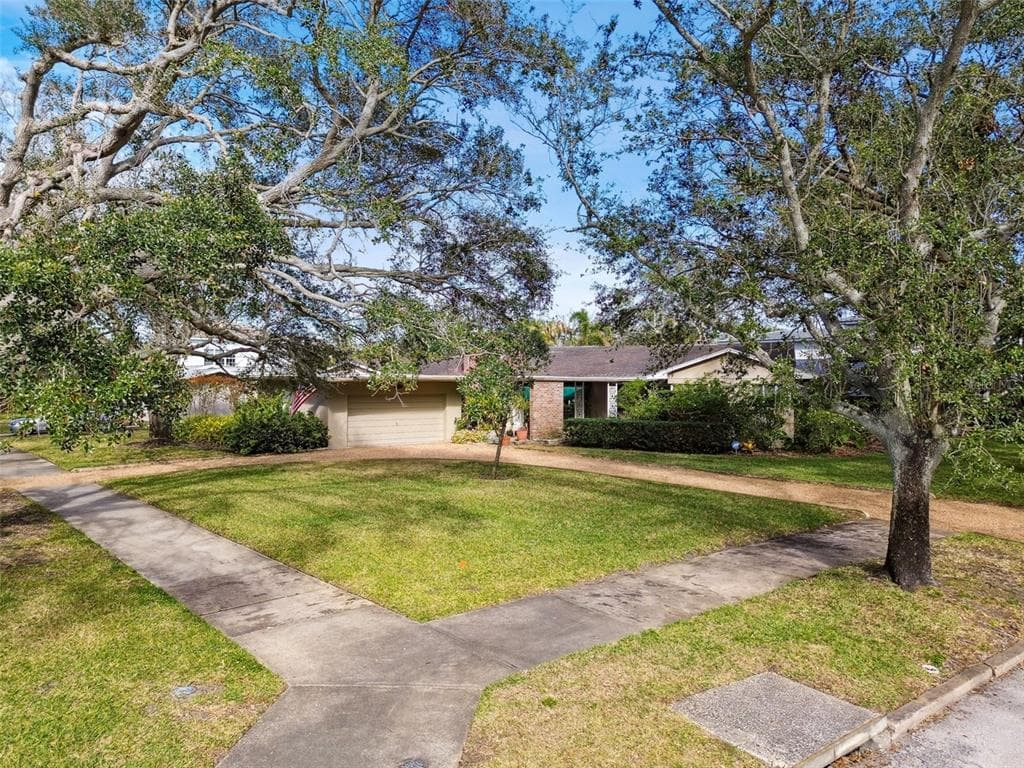 1400 BRIGHTWATERS BOULEVARD NE ST PETERSBURG, FL 33704