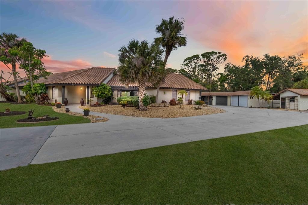 265 BEAVER COURT VENICE, FL 34292