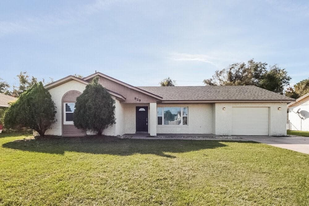829 W BIRCHWOOD CIRCLE KISSIMMEE, FL 34743