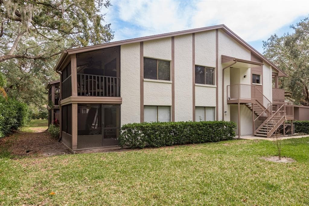 515 MISTLETOE COURT UNIT C SAFETY HARBOR, FL 34695