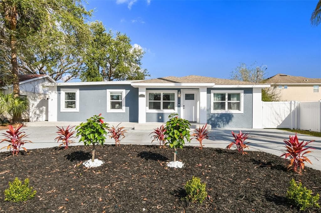 3213 W CASS STREET TAMPA, FL 33609