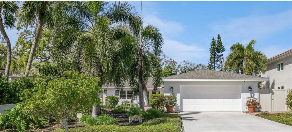 126 ALORA STREET NE ST PETERSBURG, FL 33704