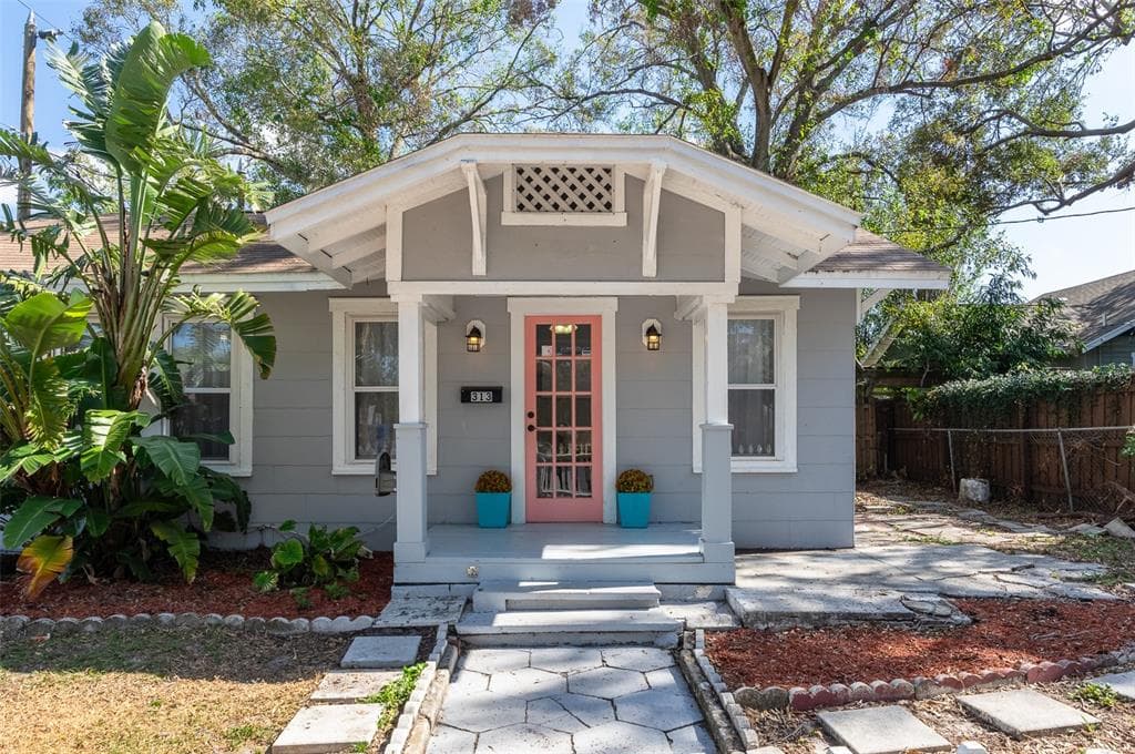 313 27TH STREET N ST PETERSBURG, FL 33713
