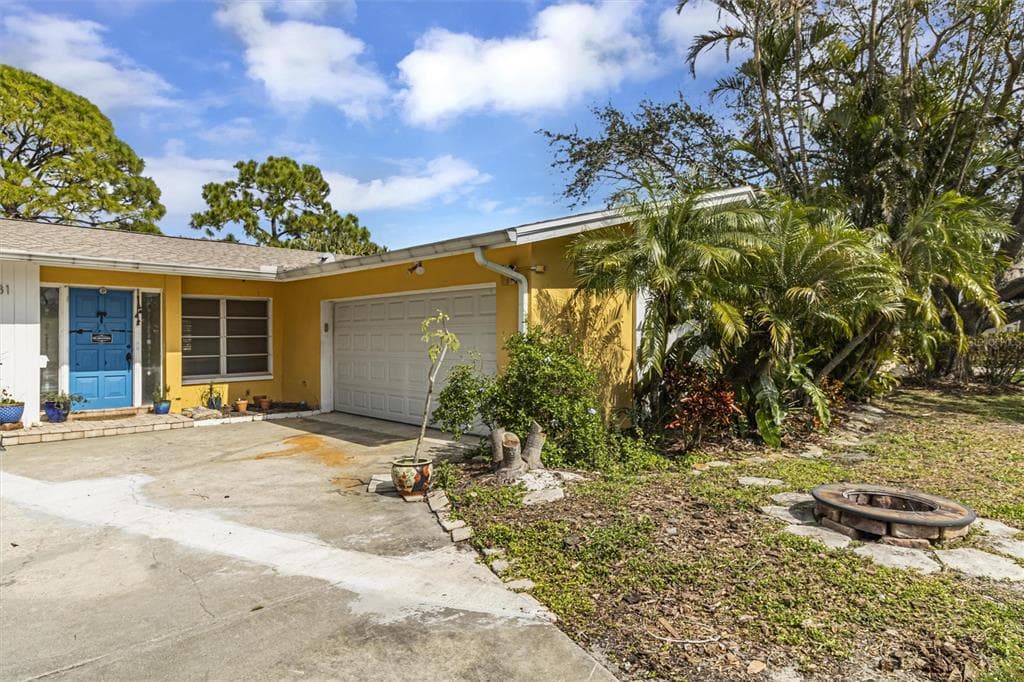 1431 54TH AVENUE NE ST PETERSBURG, FL 33703