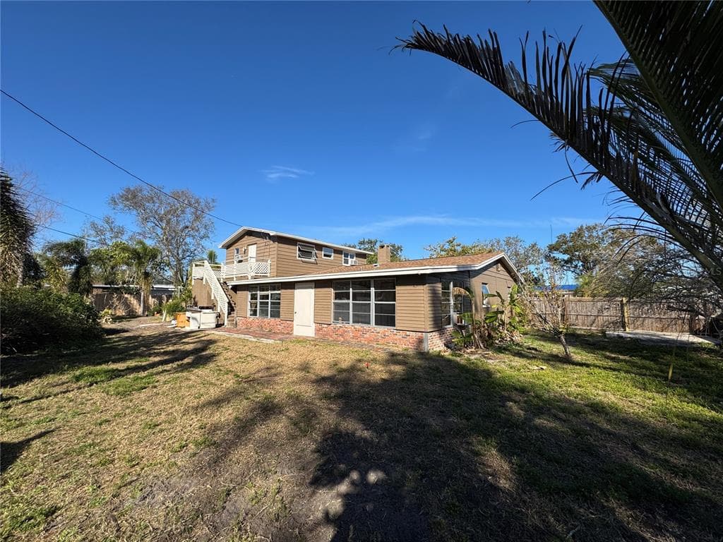 560 84TH AVE N ST PETERSBURG, FL 33702