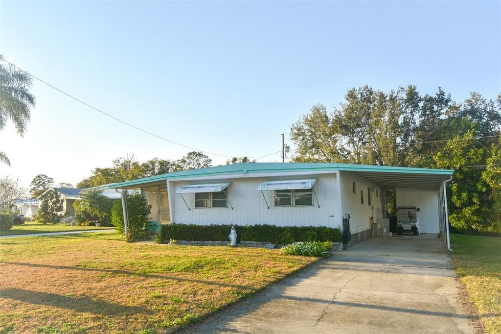 221 PHILADELPHIA BOULEVARD UNIT 32 PALM HARBOR, FL 34684