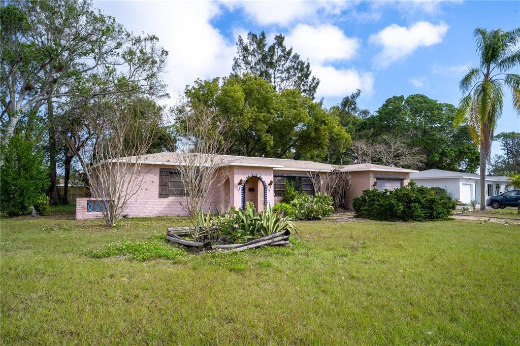 737 BAY VISTA BOULEVARD S ST PETERSBURG, FL 33705