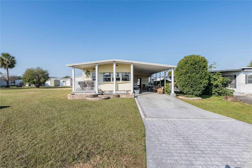 36648 BETH AVENUE ZEPHYRHILLS, FL 33542