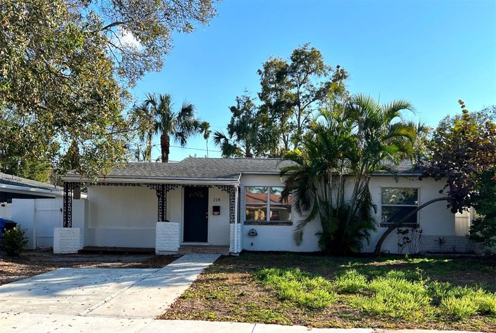 218 81ST AVENUE N ST PETERSBURG, FL 33702