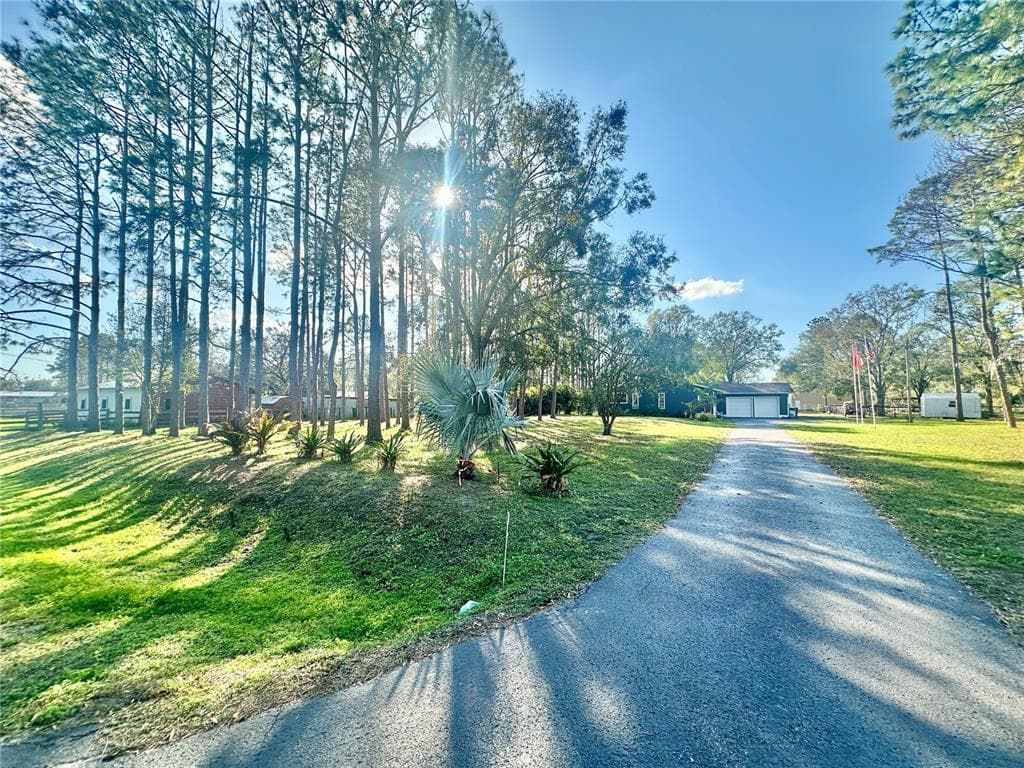 18840 RUSTIC WOODS TRAIL