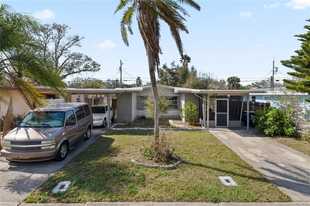 316 N SATURN AVENUE CLEARWATER, FL 33755