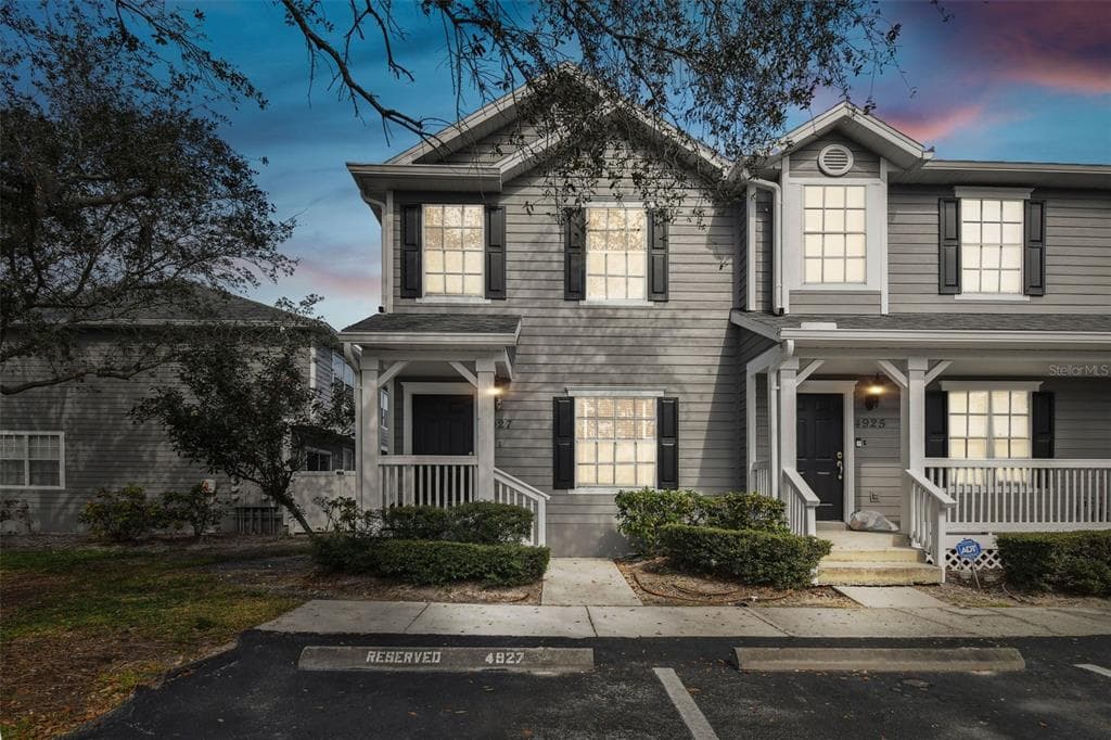 4927 ELIZABETH ANNE CIRCLE TAMPA, FL 33616