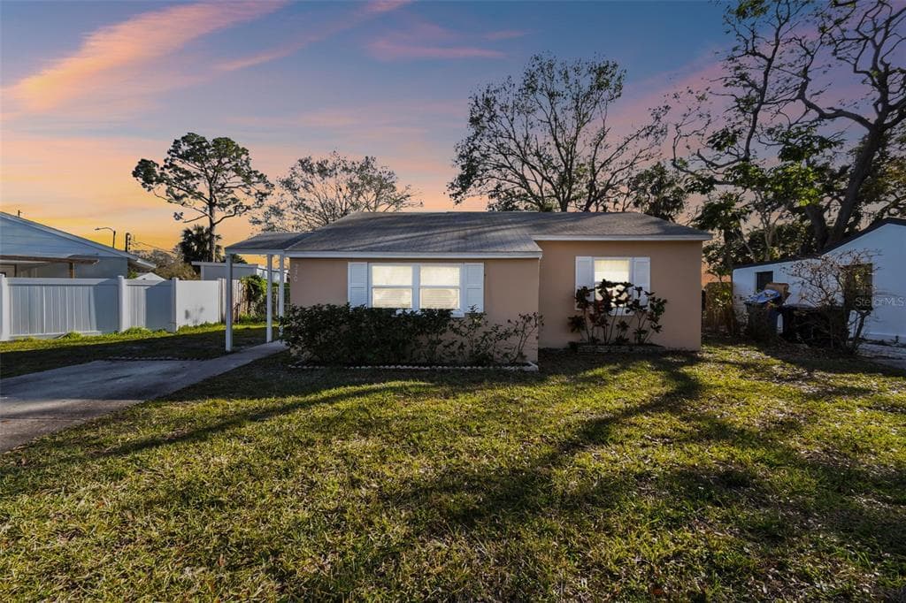 270 41ST AVENUE NE ST PETERSBURG, FL 33703