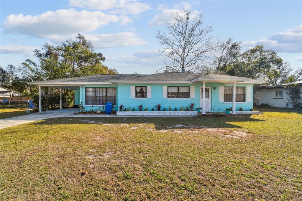 8013 CARDINAL DRIVE TAMPA, FL 33617