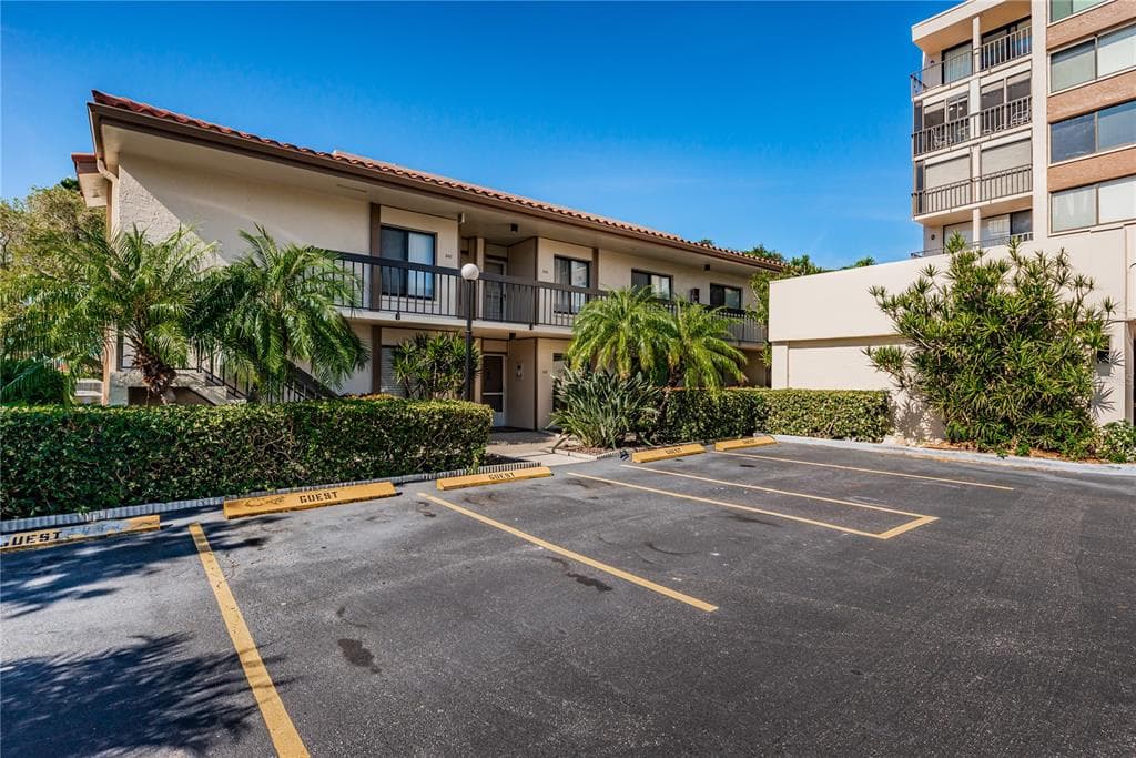 6219 PALMA DEL MAR BOULEVARD S UNIT 210 ST PETERSBURG, FL 33715
