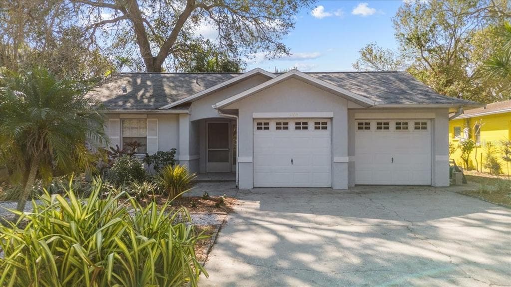 1100 52ND AVENUE N ST PETERSBURG, FL 33703