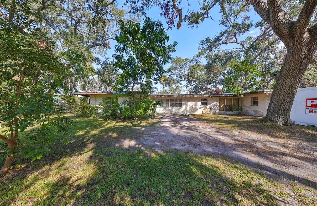206 37TH STREET COURT E PALMETTO, FL 34221