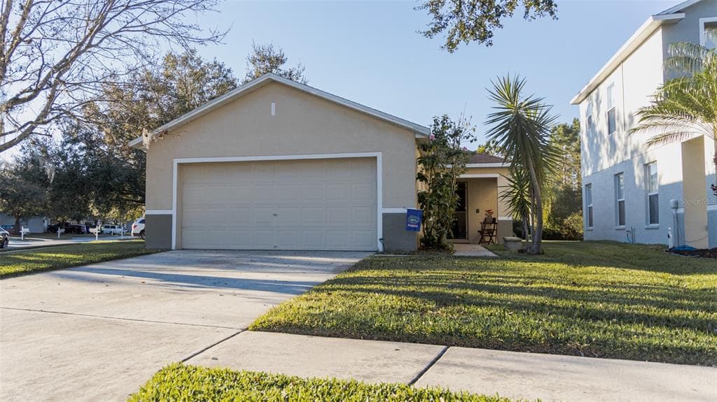 5045 SUN MEADOW COURT WESLEY CHAPEL, FL 33545