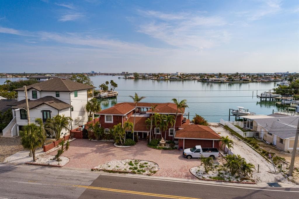 7013 BOCA CIEGA DRIVE ST PETE BEACH, FL 33706
