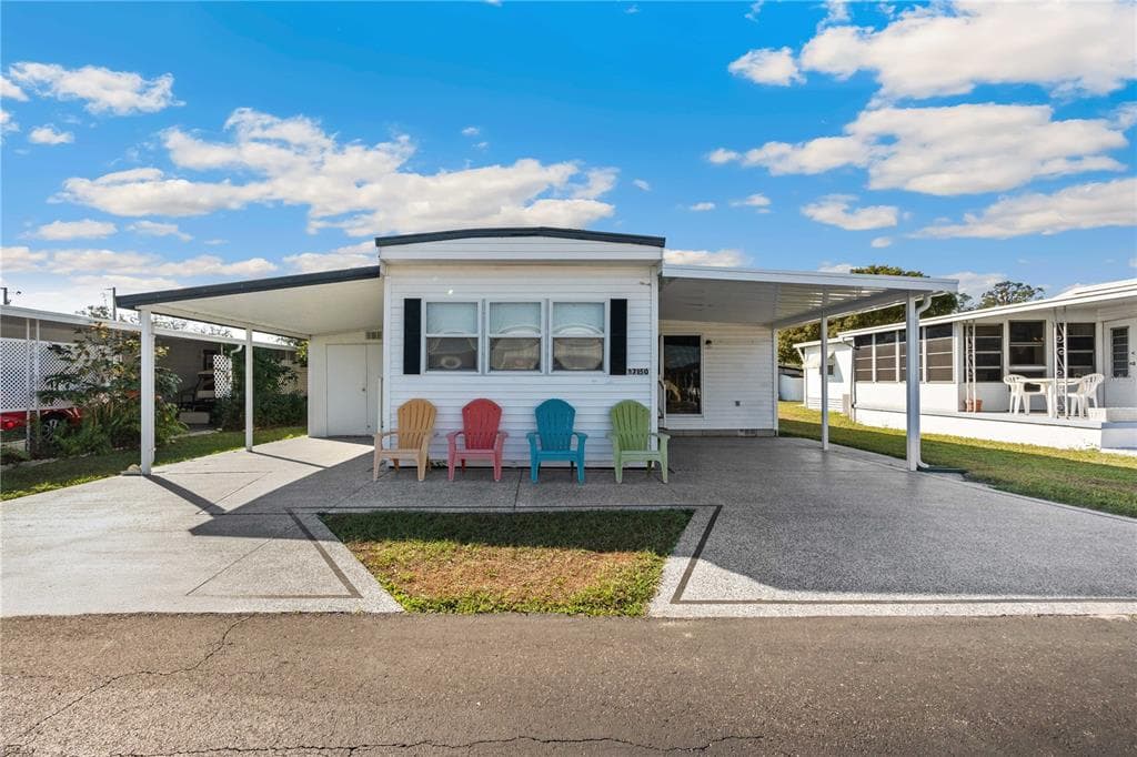 37150 SANDRA AVENUE ZEPHYRHILLS, FL 33542