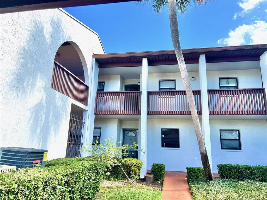 7623 RADCLIFFE CIRCLE UNIT 211A