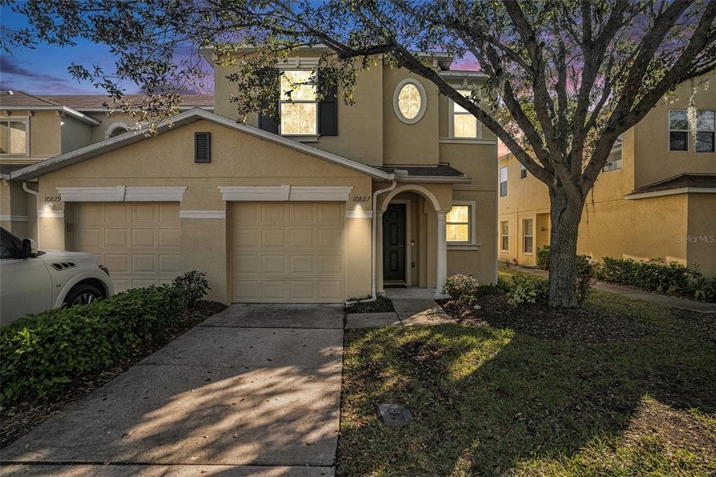 10827 KENSINGTON PARK AVENUE RIVERVIEW, FL 33578