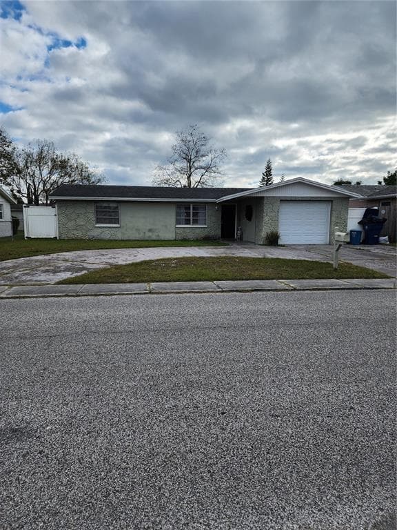 9240 STERLING LANE PORT RICHEY, FL 34668