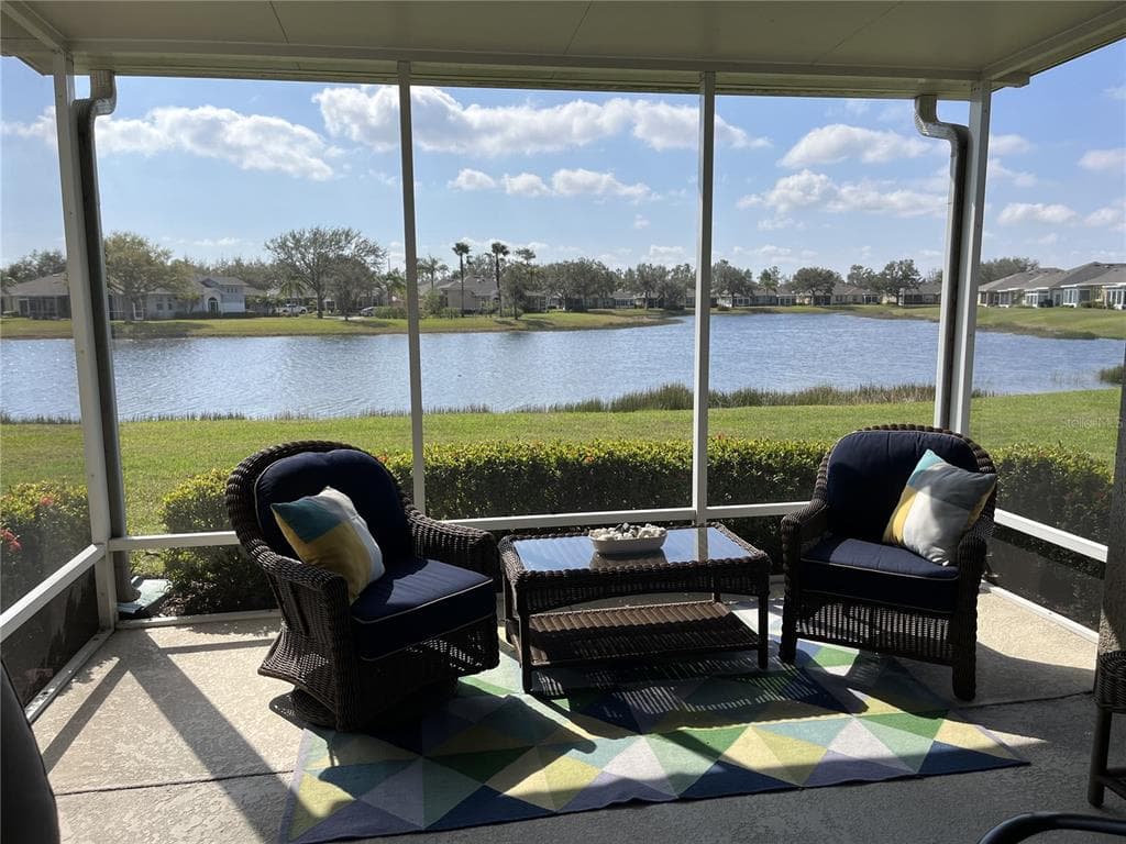 2250 NOTTINGHAM GREENS DRIVE UNIT 2250 SUN CITY CENTER, FL 33573