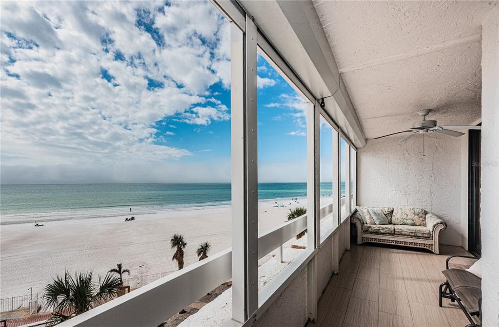 17940 GULF BOULEVARD UNIT 4B REDINGTON SHORES, FL 33708