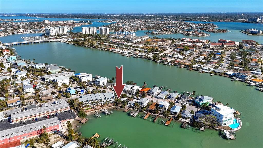 333 BAY PLAZA TREASURE ISLAND, FL 33706