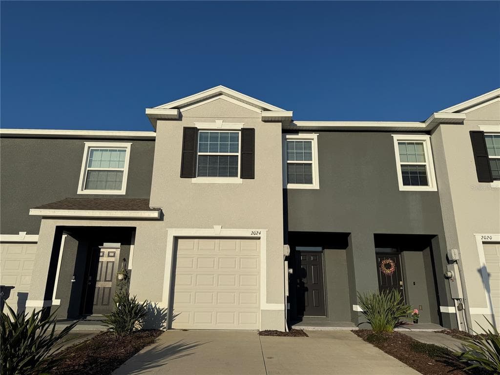 2024 HOVENWEEP ROAD WESLEY CHAPEL, FL 33543