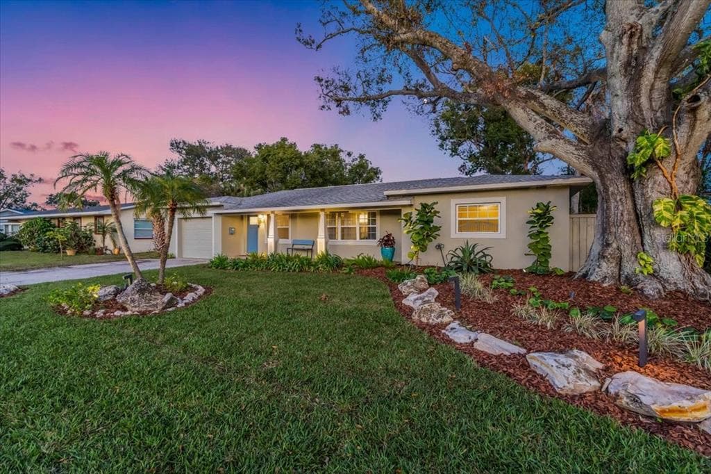 3933 60TH STREET N ST PETERSBURG, FL 33709