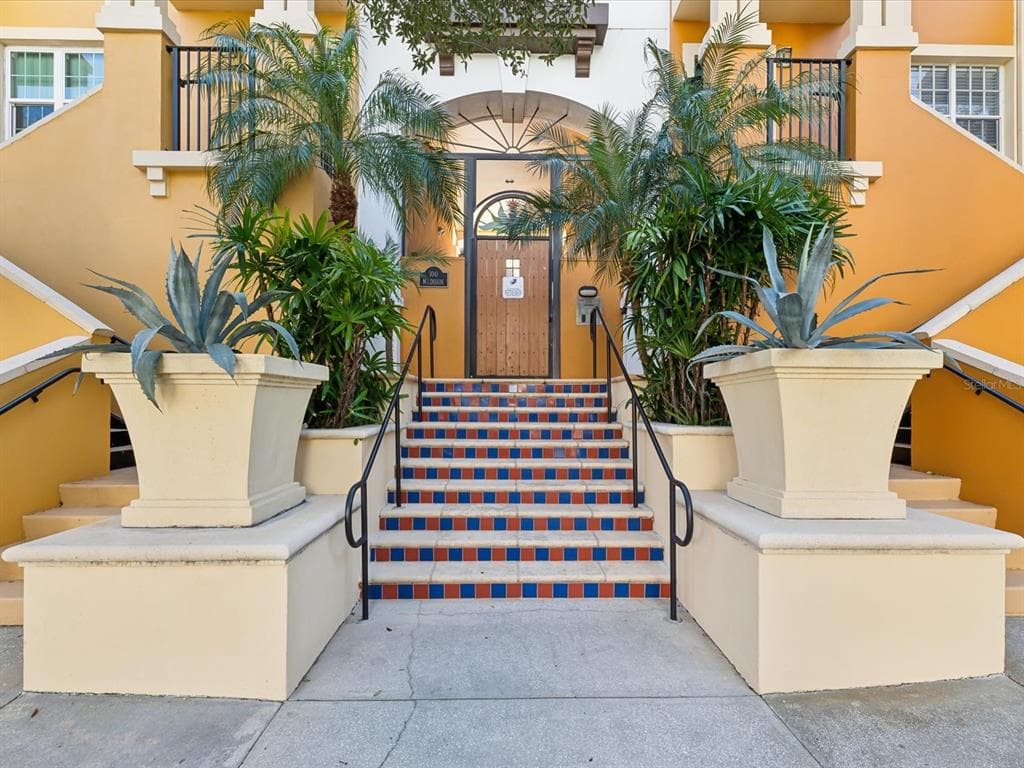 100 4TH AVENUE S UNIT 109 ST PETERSBURG, FL 33701