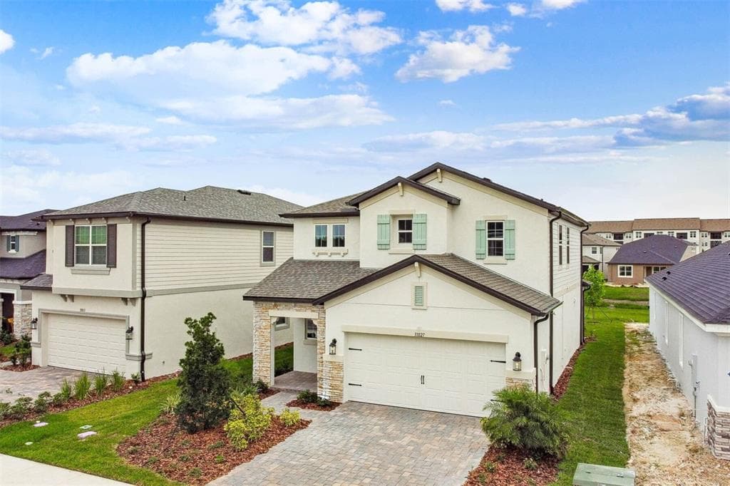 31027 PENDLETON LANDING CIRCLE WESLEY CHAPEL, FL 33545