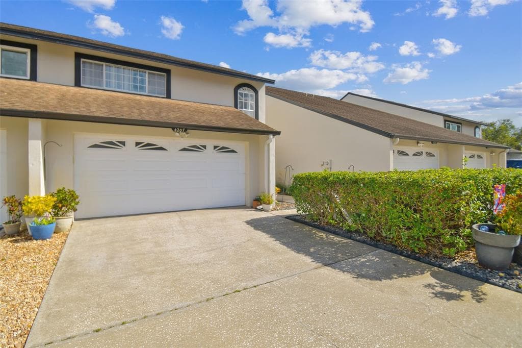 4207 ARBORWOOD LANE TAMPA, FL 33618