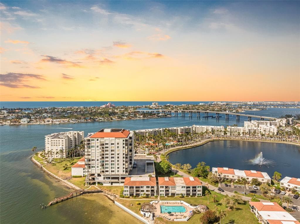 6287 BAHIA DEL MAR CIRCLE UNIT 606 ST PETERSBURG, FL 33715