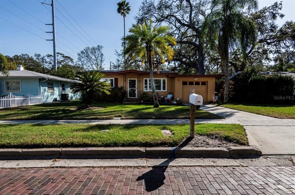 753 WILKIE STREET DUNEDIN, FL 34698