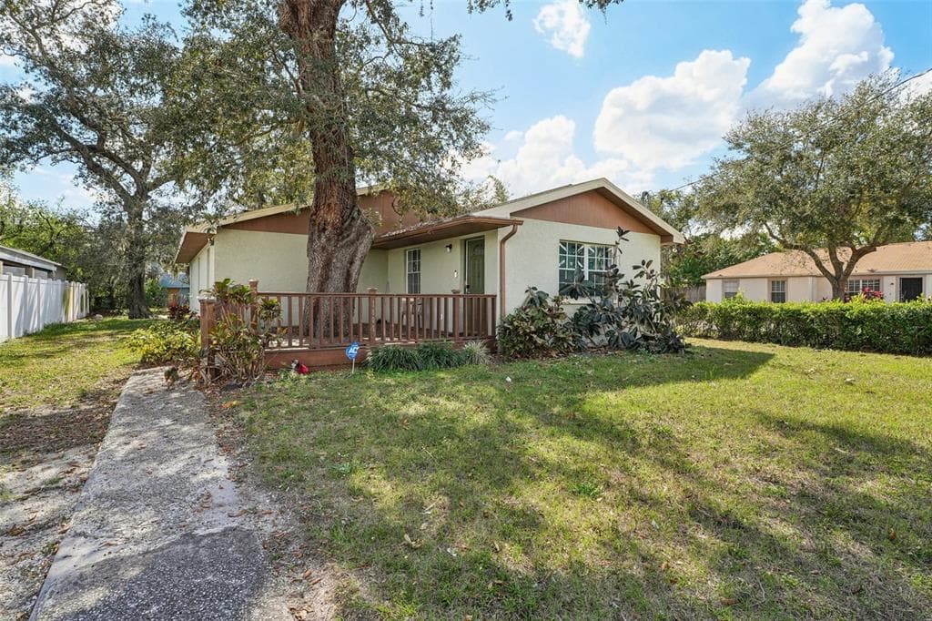 1801 E MCBERRY STREET TAMPA, FL 33610