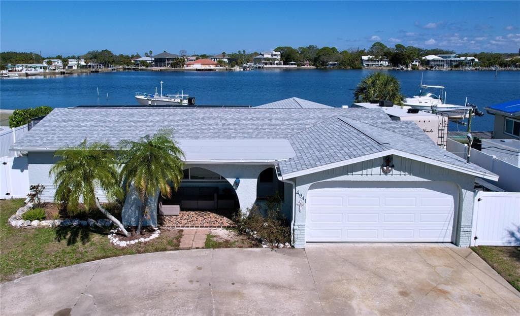 4941 WATERSIDE DRIVE PORT RICHEY, FL 34668