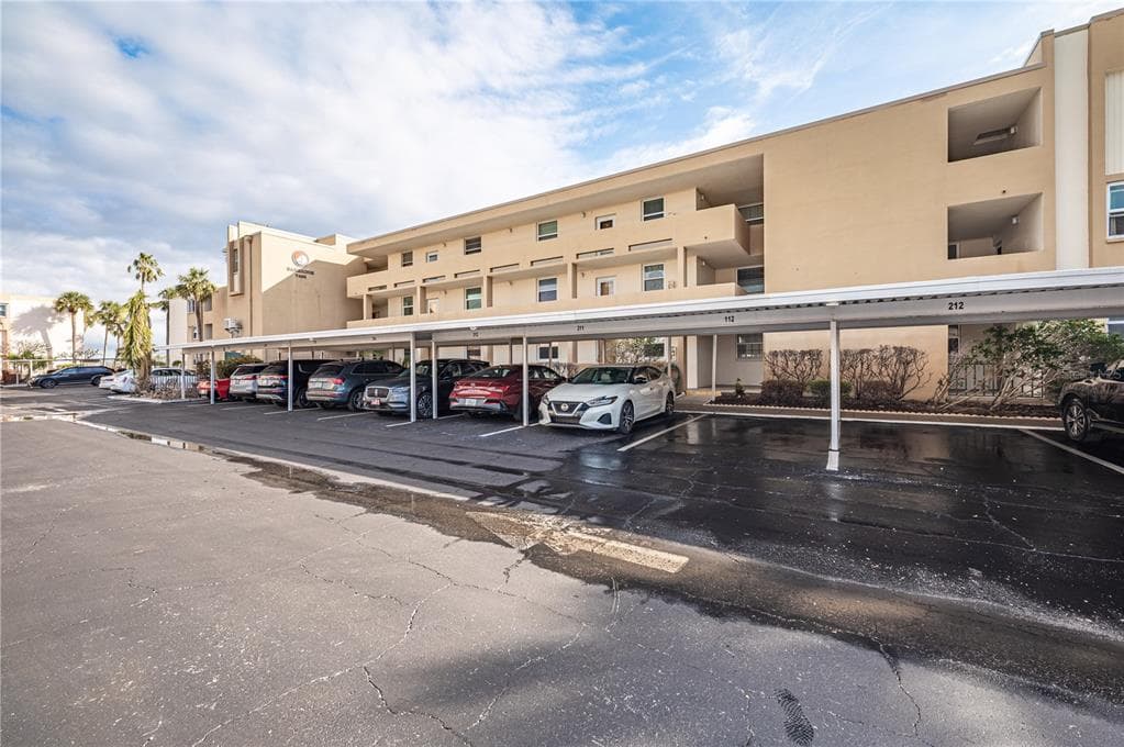 7465 BAY ISLAND DRIVE S UNIT 318 SOUTH PASADENA, FL 33707