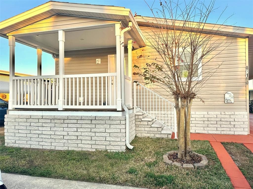 82100 A STREET N PINELLAS PARK, FL 33781