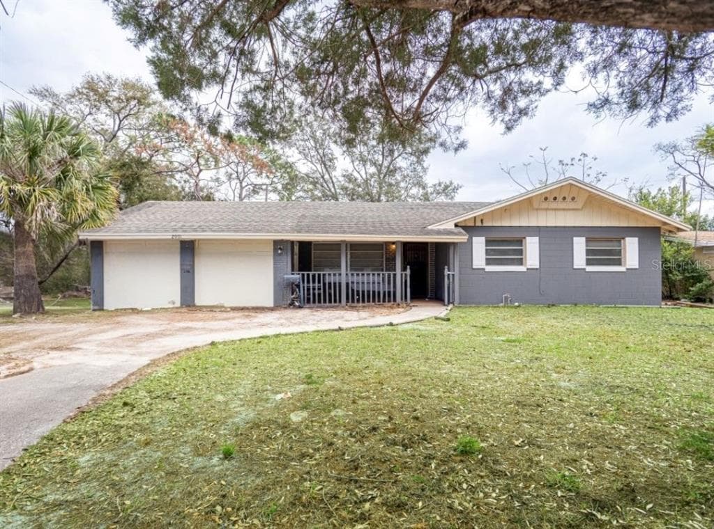 2001 CRICKET DRIVE ORLANDO, FL 32808