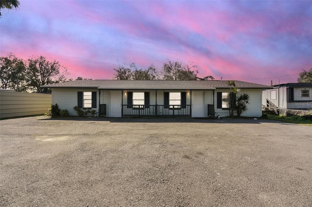 6117 LEWIS AVENUE GIBSONTON, FL 33534