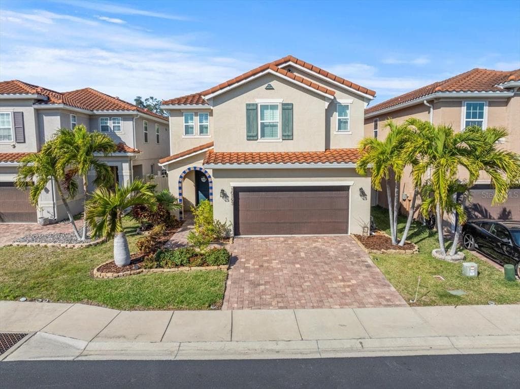 10193 GRAND OAK CIRCLE MADEIRA BEACH, FL 33708