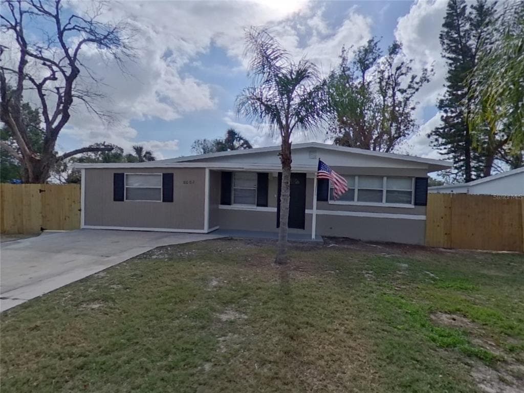 8002 WINSTON LANE TAMPA, FL 33615