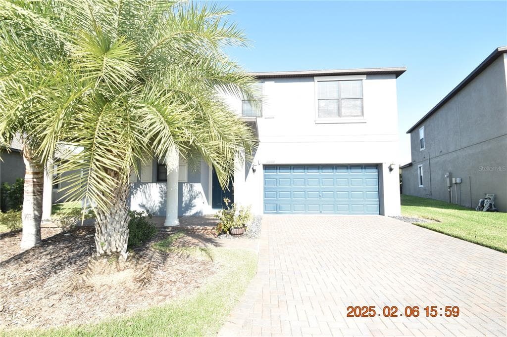 10064 VICTORY GALLOP LOOP RUSKIN, FL 33573