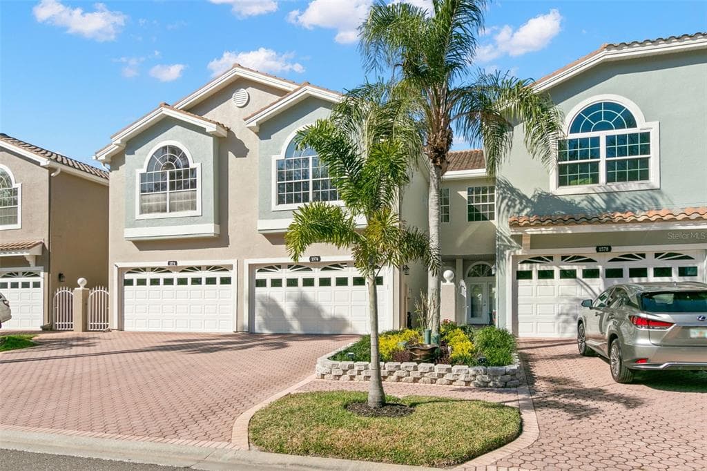 1576 LAGO VISTA BOULEVARD PALM HARBOR, FL 34685